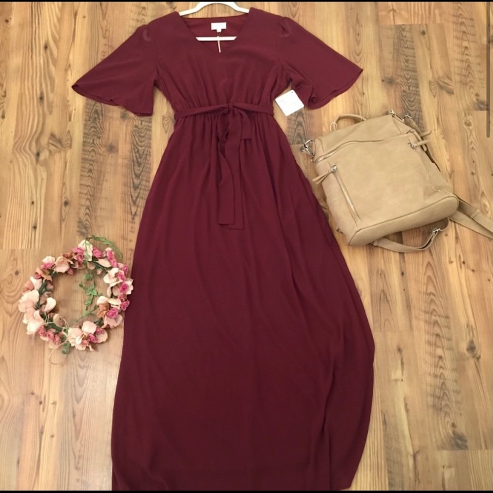 OneLovedBabe | Crinkle Chiffon Maxi Dress